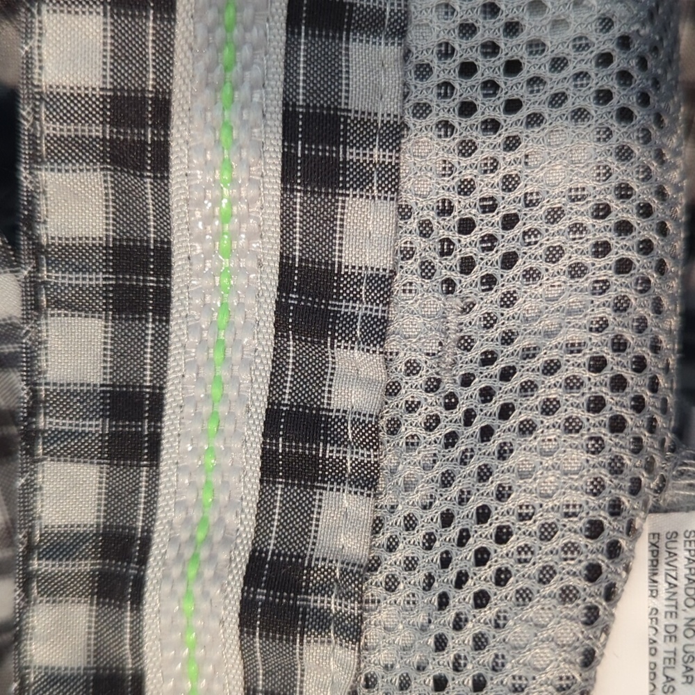 Izod Golf Shorts Size 38 Straight Black and Gray Plaid Flat Front-375 - Picture 8 of 8